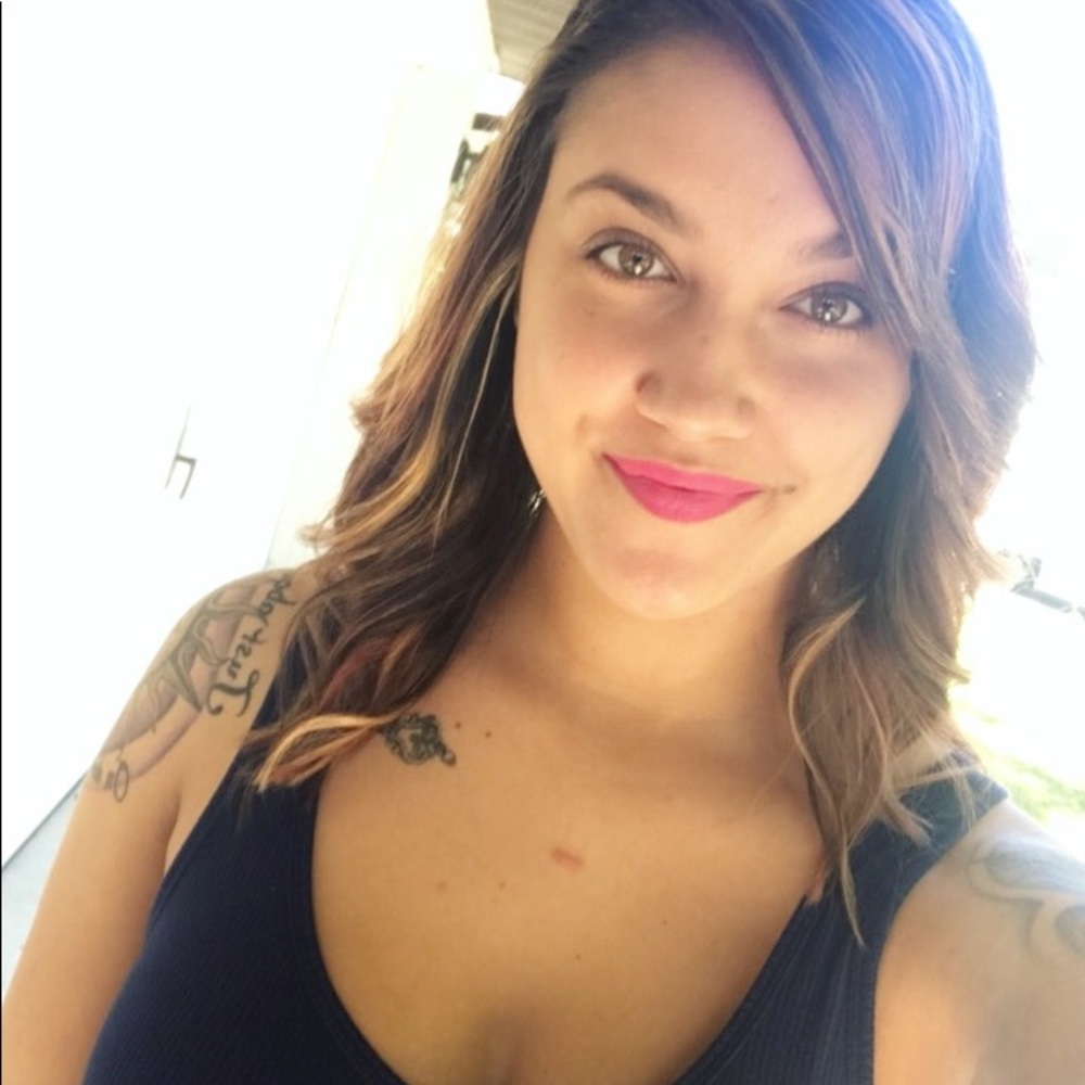 Meet your Posher, Sabrina